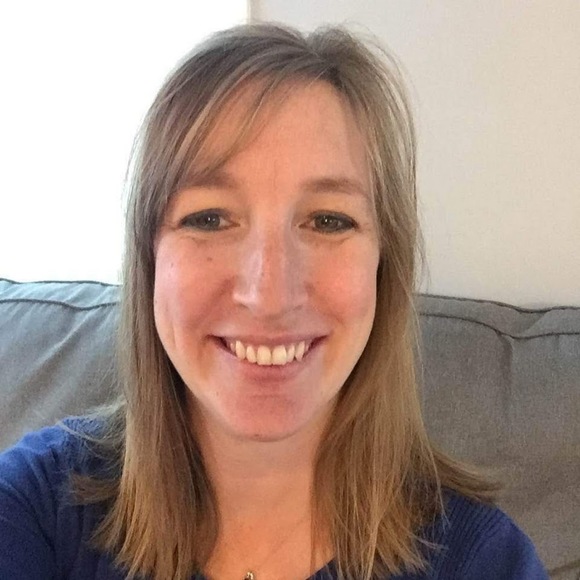 Meet your Posher, Lori - Picture 1 of 1